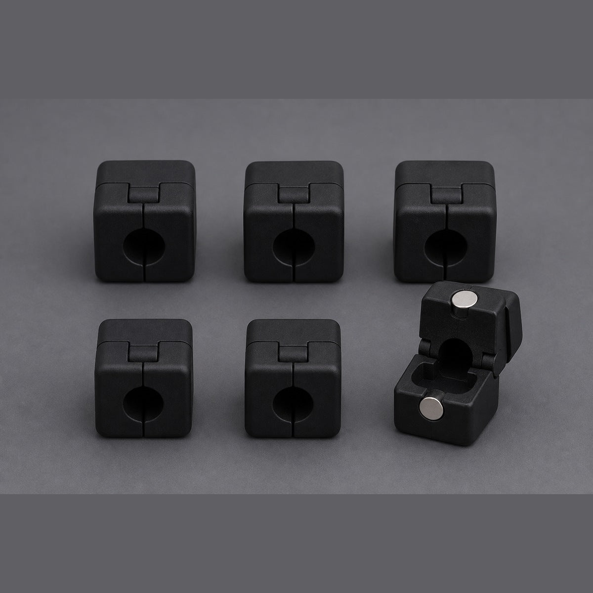 Cable, magnetic clips, matte black